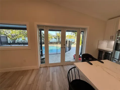 8335 NW 197th Terrace Hialeah FL 33015