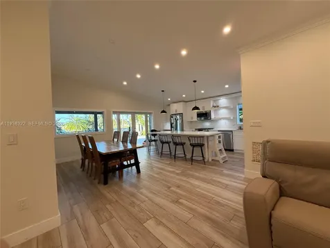 8335 NW 197th Terrace Hialeah FL 33015
