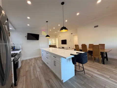 8335 NW 197th Terrace Hialeah FL 33015