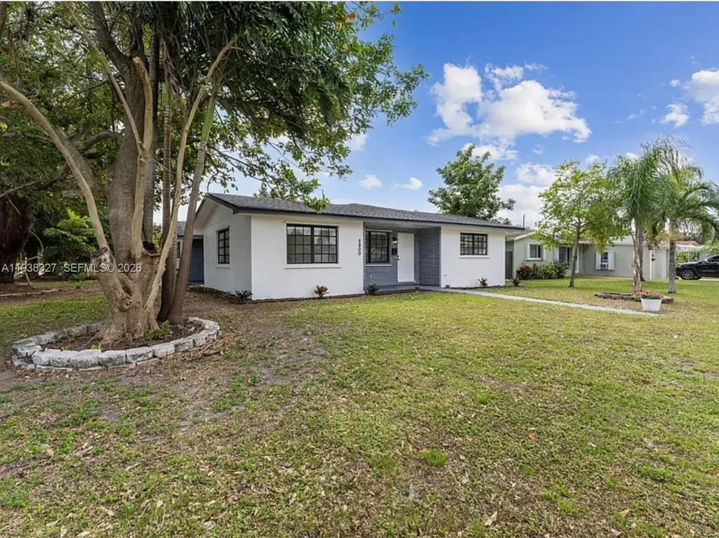 6800 SW 10th Court Pembroke Pines FL 33023
