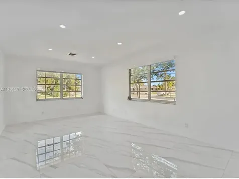 6800 SW 10th Court Pembroke Pines FL 33023