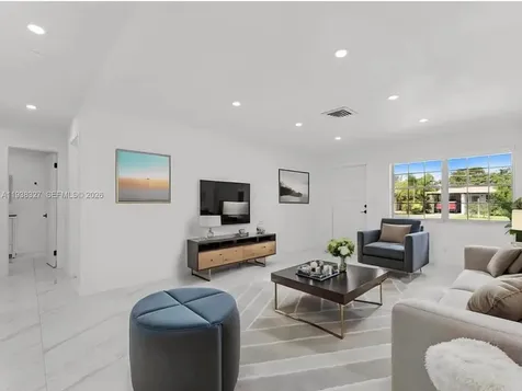 6800 SW 10th Court Pembroke Pines FL 33023