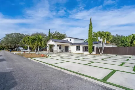 20221 SW 318th Street Homestead FL 33030