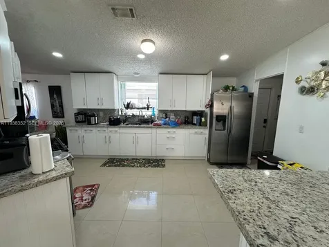 19800 SW 180th Avenue #271 Miami FL 33187
