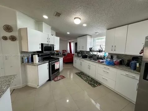 19800 SW 180th Avenue #271 Miami FL 33187