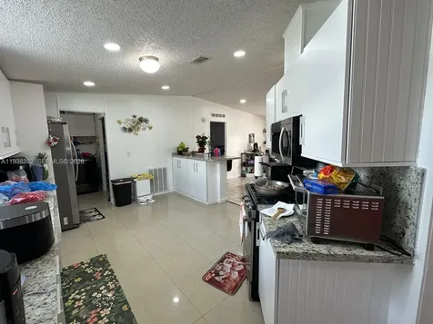 19800 SW 180th Avenue #271 Miami FL 33187