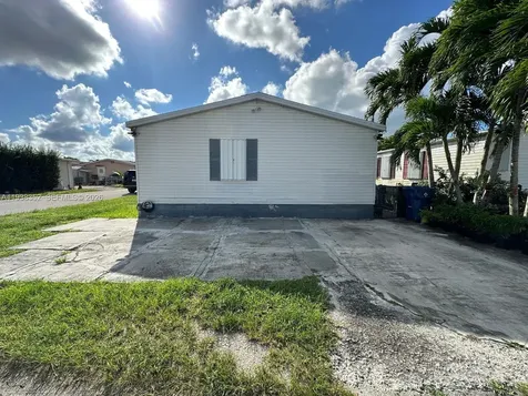 19800 SW 180th Avenue #271 Miami FL 33187