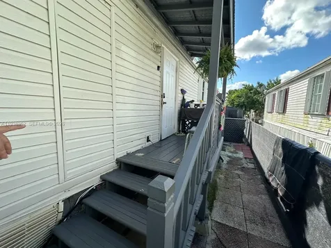 19800 SW 180th Avenue #271 Miami FL 33187