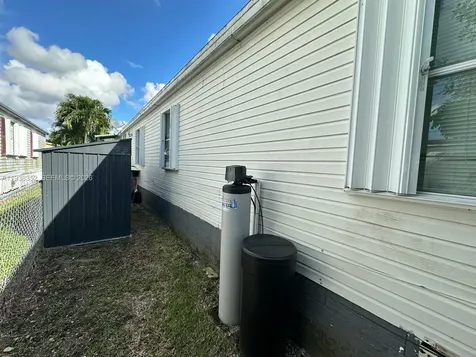 19800 SW 180th Avenue #271 Miami FL 33187