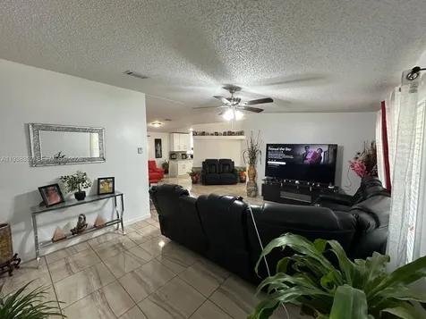 19800 SW 180th Avenue #271 Miami FL 33187