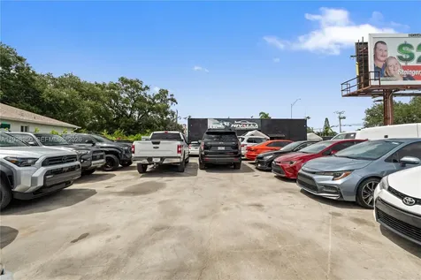 4350 NW 32nd Avenue Miami FL 33142