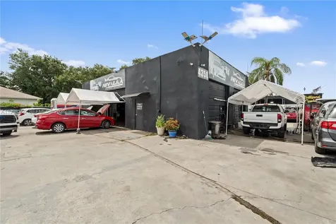 4350 NW 32nd Avenue Miami FL 33142