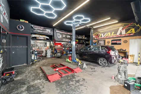 4350 NW 32nd Avenue Miami FL 33142