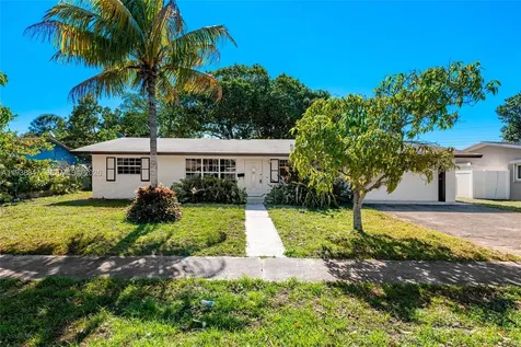 4360 NW 4th Street Plantation FL 33317