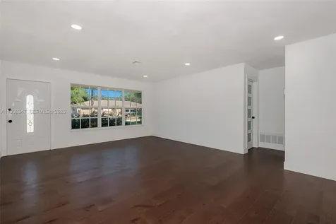 4360 NW 4th Street Plantation FL 33317