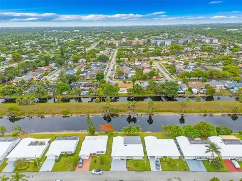 7500 NW 66th Terrace Tamarac FL 33321