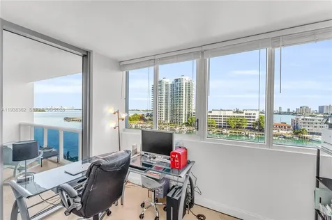 7929 West Drive North Bay Village FL 33141
