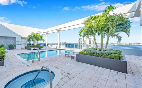 7929 West Drive North Bay Village FL 33141