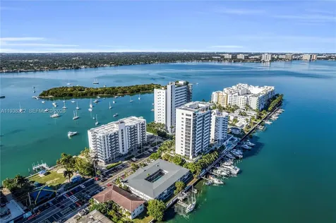 7929 West Drive North Bay Village FL 33141