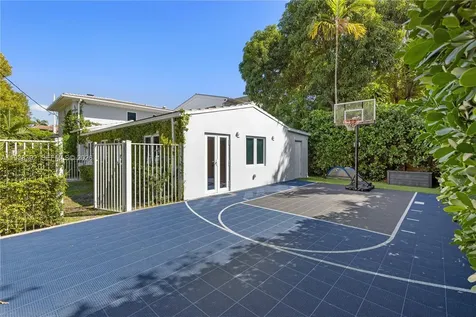 3001 SW 4th Avenue Miami FL 33129