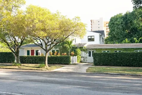 3001 SW 4th Avenue Miami FL 33129
