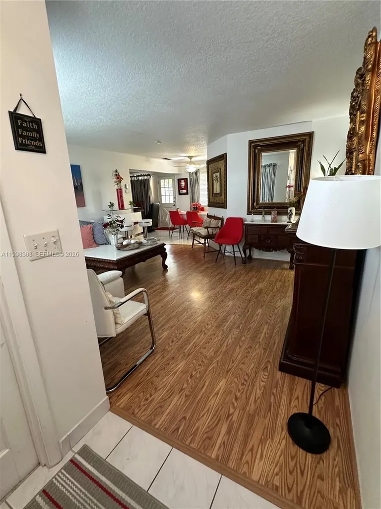 2420 Park Lane Hollywood FL 33021