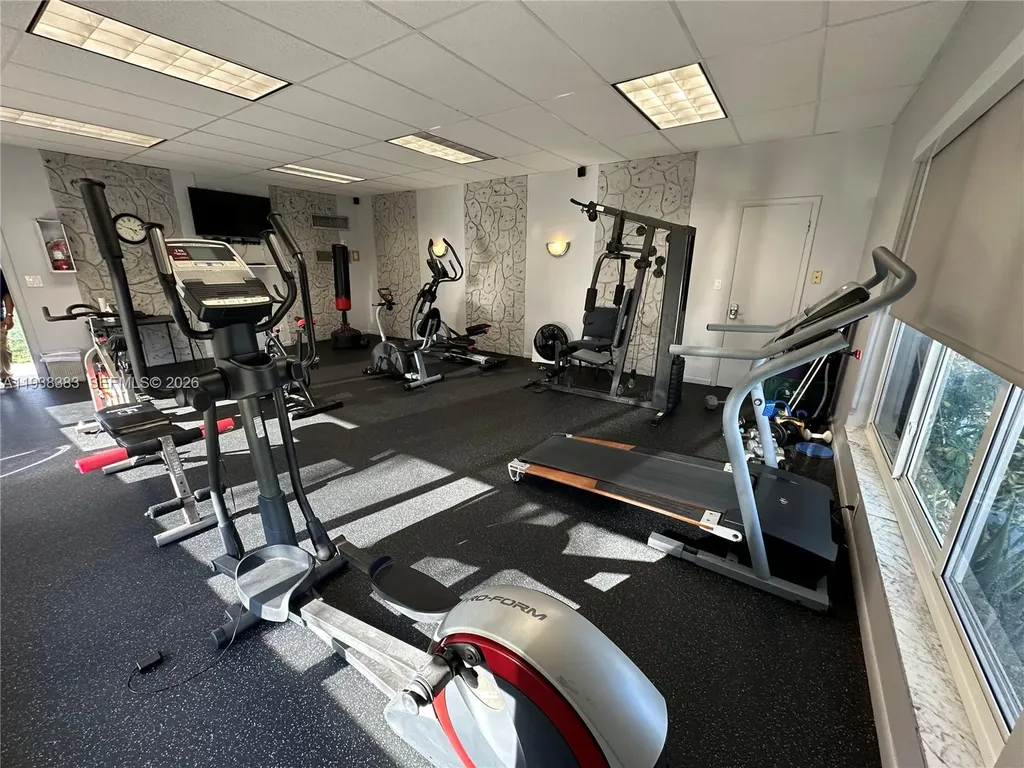 2420 Park Lane Hollywood FL 33021