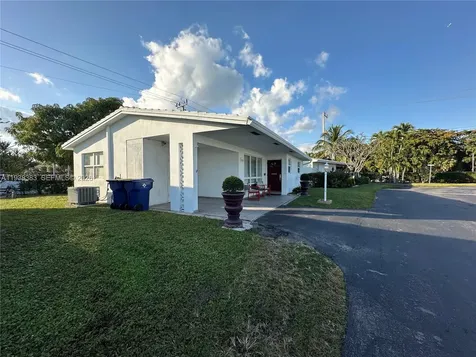 2420 Park Lane Hollywood FL 33021