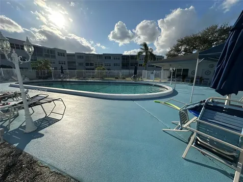 2420 Park Lane Hollywood FL 33021