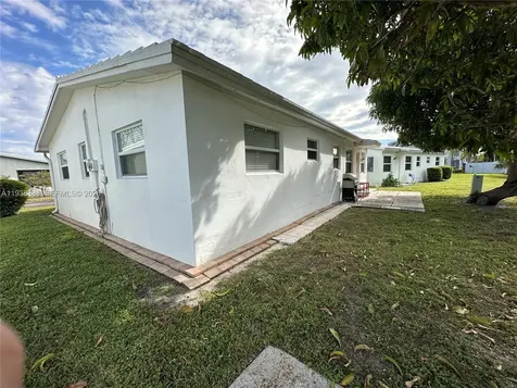 2420 Park Lane Hollywood FL 33021