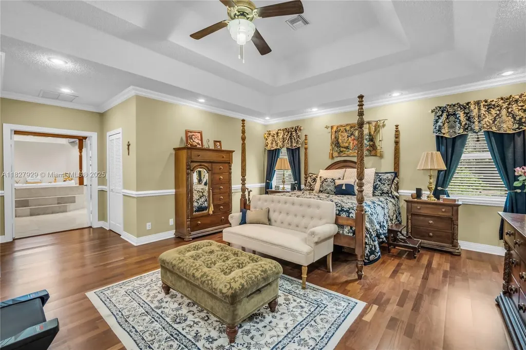 7562 NW 51st Place Coral Springs FL 33067