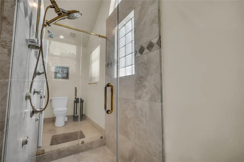 7562 NW 51st Place Coral Springs FL 33067