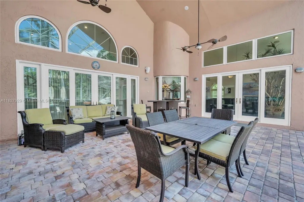 7562 NW 51st Place Coral Springs FL 33067