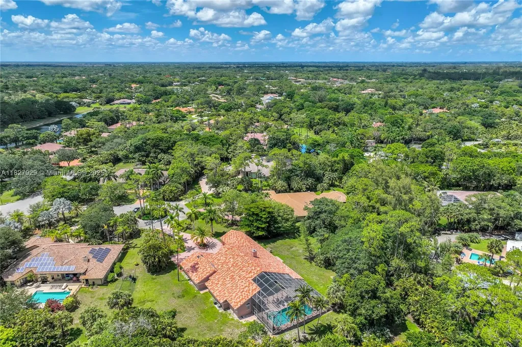 7562 NW 51st Place Coral Springs FL 33067