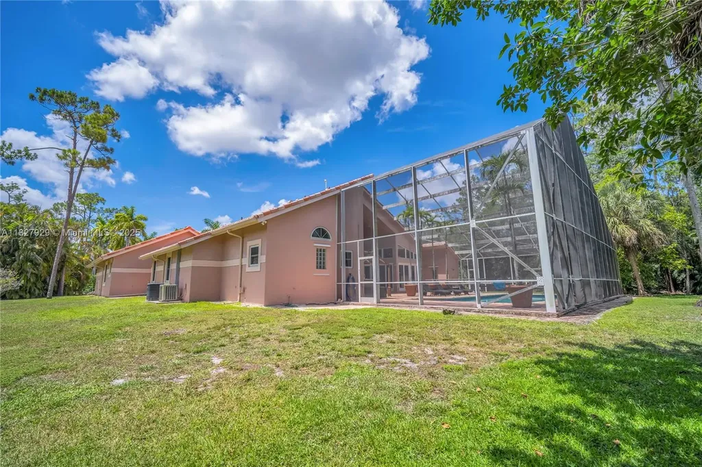 7562 NW 51st Place Coral Springs FL 33067