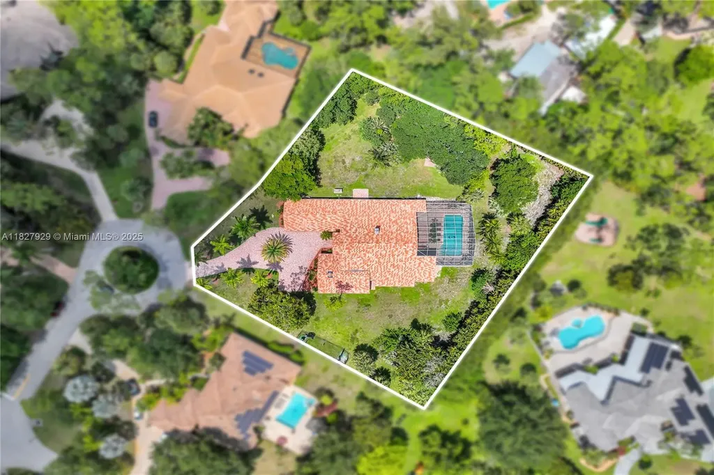 7562 NW 51st Place Coral Springs FL 33067