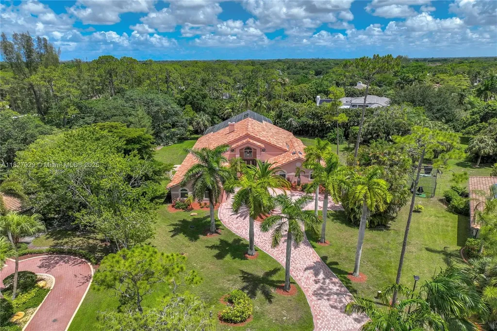 7562 NW 51st Place Coral Springs FL 33067