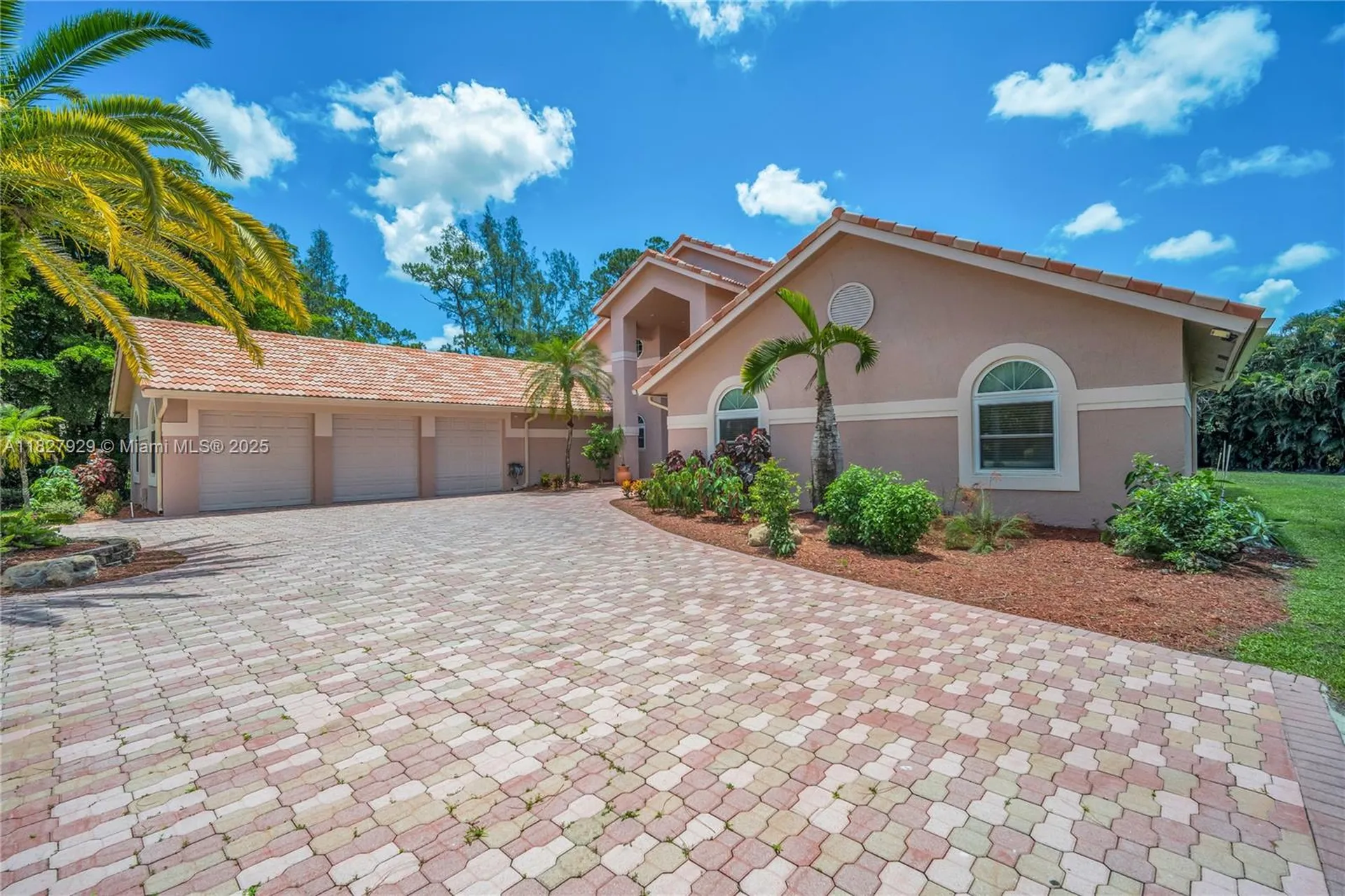 7562 NW 51st Place Coral Springs FL 33067