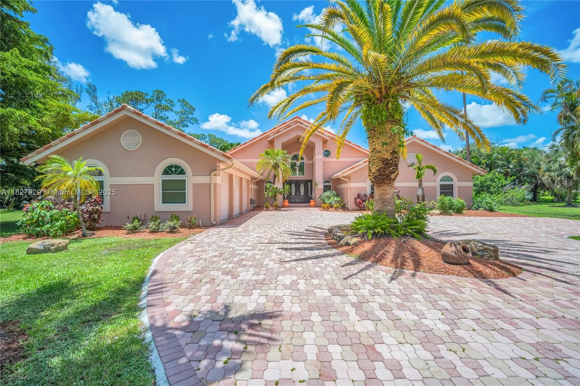 7562 NW 51st Place Coral Springs FL 33067