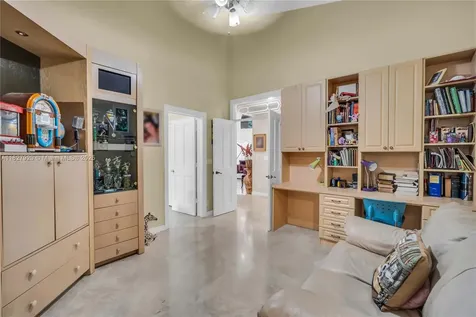 7562 NW 51st Place Coral Springs FL 33067