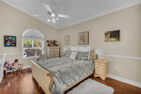 7562 NW 51st Place Coral Springs FL 33067