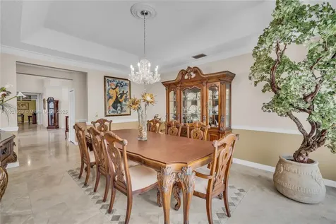 7562 NW 51st Place Coral Springs FL 33067