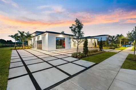 1520 SW 149th Terrace Davie FL 33326