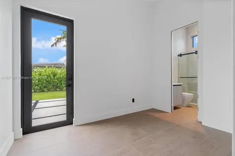 1520 SW 149th Terrace Davie FL 33326