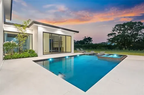 1520 SW 149th Terrace Davie FL 33326