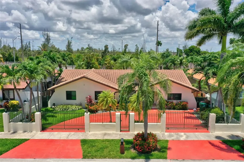 28 SW 136th Place Miami FL 33184