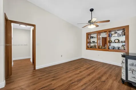 28 SW 136th Place Miami FL 33184