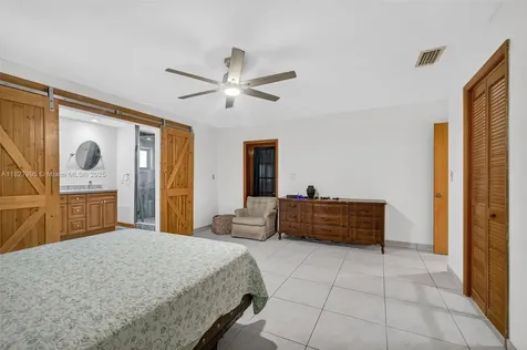 28 SW 136th Place Miami FL 33184