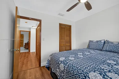 28 SW 136th Place Miami FL 33184