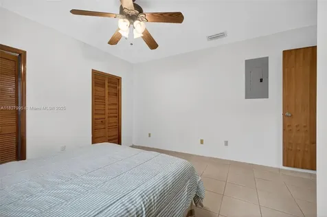 28 SW 136th Place Miami FL 33184